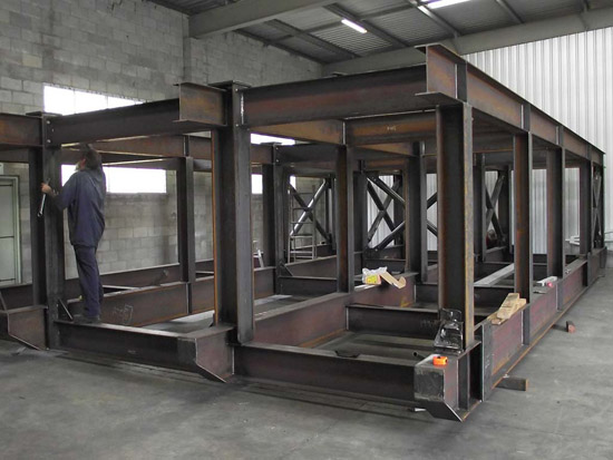 fabrication of large steel structures